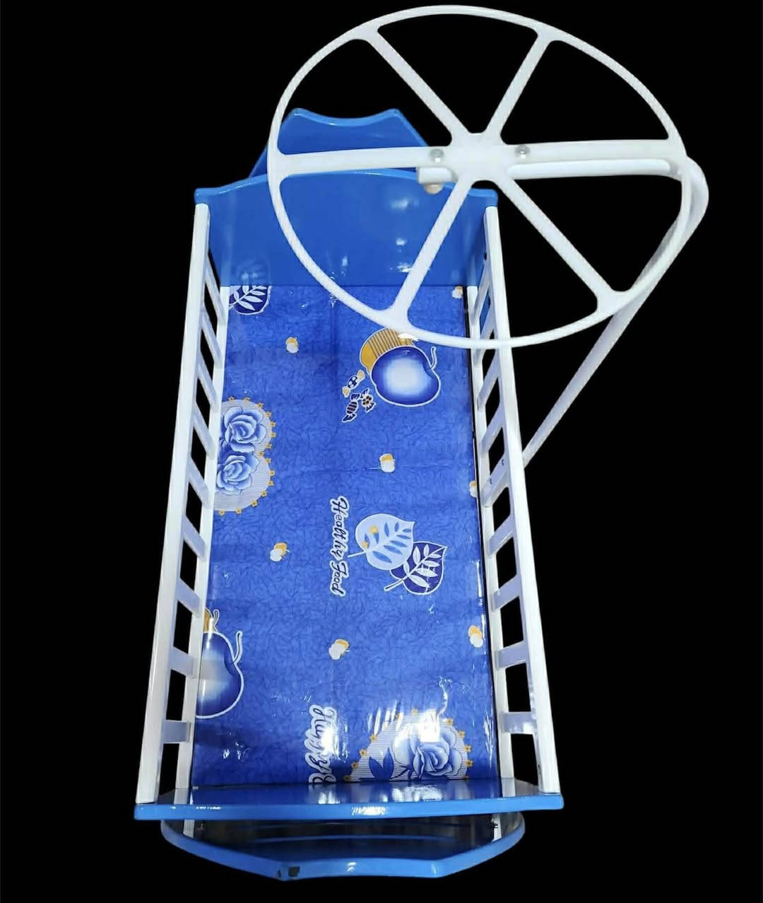 جربايه طفل 
جديد غير مستعمل 
السعر ٧٥٠٠٠ 
للتواصل ***********
