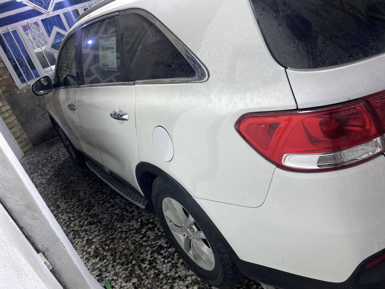 سورنتو ٢٠١٦ امريكي 
6 سلندر 
سبعه راكب
تلث قطع تبريد 
بيها خمس قطع صبغ 
بيبان اثنين وجاملغين 
وصندوگ 
بيها كازگيت خابطه 
السعر ١٥٥ بي مجال ان شاء الله
رقم الهاتف ***********
