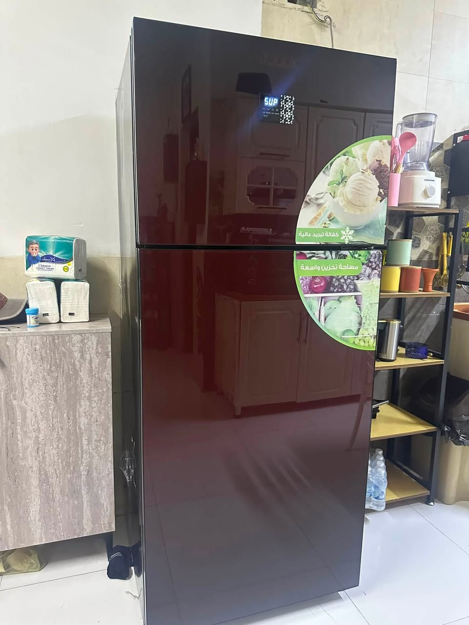 سلام عليكم صباح اخذته اليوم العصر جديده بس طلعت شويه جبيره ونشخطت من صعدوهه موجود شخط بسيط وصل ضمان موجوده هم سعره قفلهه ٥٥٠ الي شراي خل يتصل *********** حجمه ٢٤
