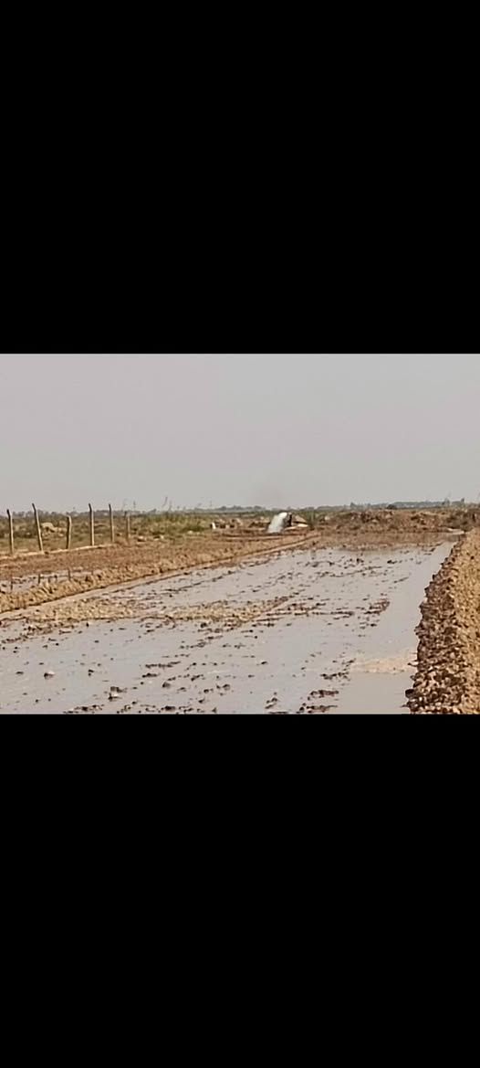 تبارك الرحمن السلام عليكم كاع للبيع ثلاثه دوانم طابو زراعة عقد 17كل الخدمات متوفره  بيه تبليط للباب مكان الكاع كطنيه متوفر بيه ماء رساله وكهرباء وشراي يتصل ***********
