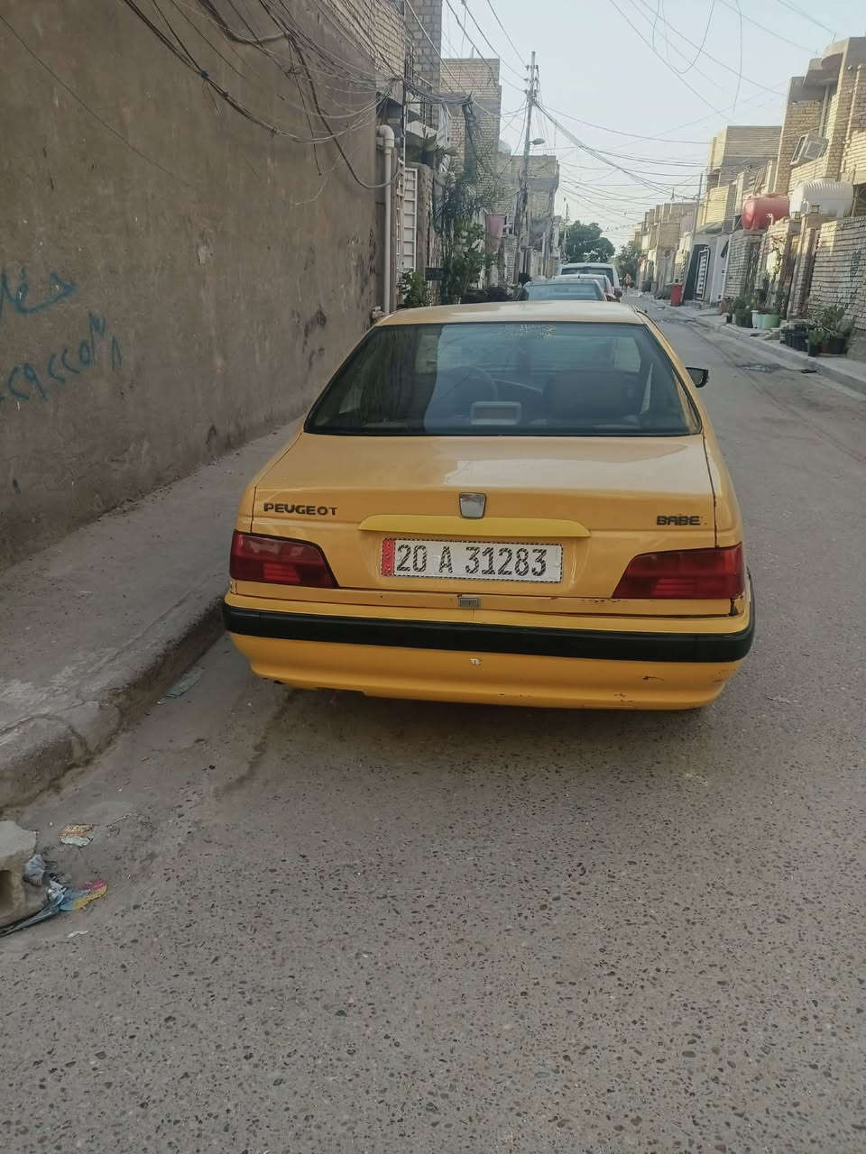السلام عليكم بيجو باص موديل 2015 بيها امامي شامله خلفي الصف السائق والسياره نظيفه ومكينه جديده وتبريد شغال ومصفر هيئه وغرامات وقبل عشره ايام استلمت الثانويه حولتها باسمي السعر 30 وبيها مجال مكاني الامين الثانيه***********
