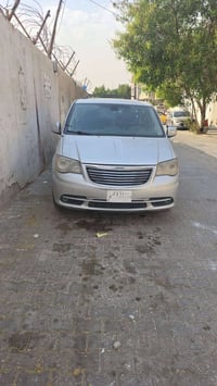 كرايسلر موديل 2012 فول مواصفات ثلاث قطع تبريد كشنات بلع شاشة اعطار  اب...