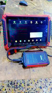 جهاز كمبيوتر باد 9 تحديث جديد لجهاز يفحص جميع انواع السيارات  ويفحص ال...