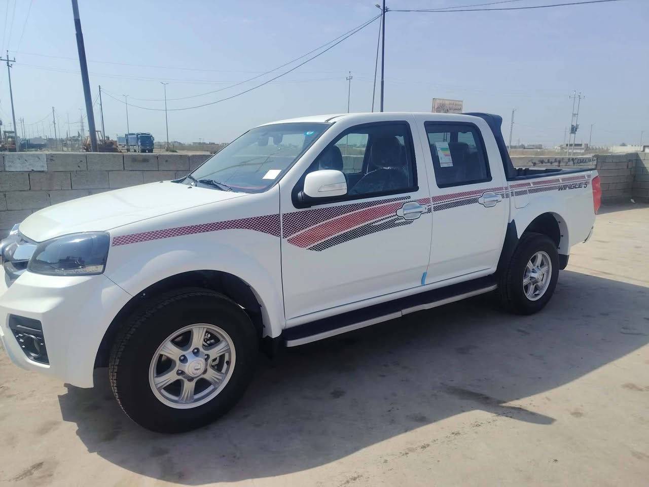 كريت ويل 25
كفاله عامه ماشيه ١٢٠٠ زيرو 
مكان السياره واسط السعر ١٥٢ بيه مجال للشراي
***********
