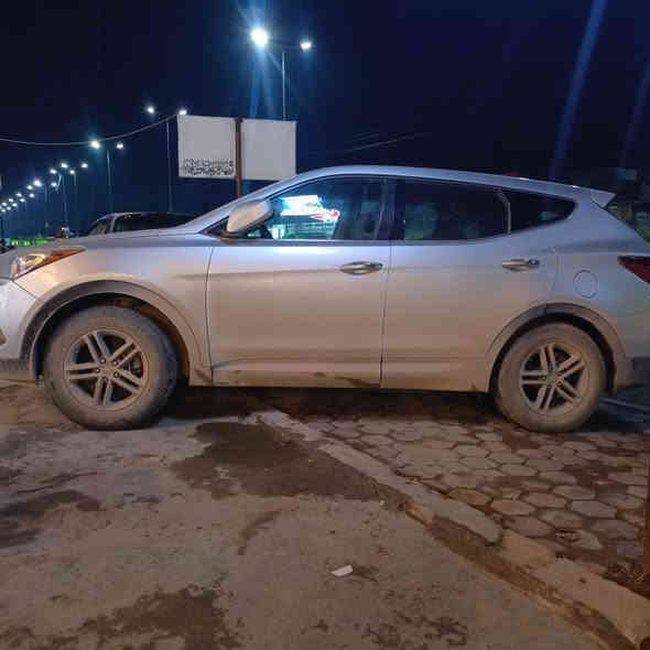 سلام عليكم 
سنتافي 2017 وارد امريكي
السياره جاهزه من كلشي مابيها اي نقص 
رقم بغداد تحويل ثاني يوم
مواصفات
 مكينه ( 2400 ) 
 عدد الركاب ( 5 )
تبريد قطعتين  صدر امامي خلفي جديد وتخم تاير جديد 
 صبغ قطعة واحدة كما موضح بالصورة
الشراي يتصل 
***********
