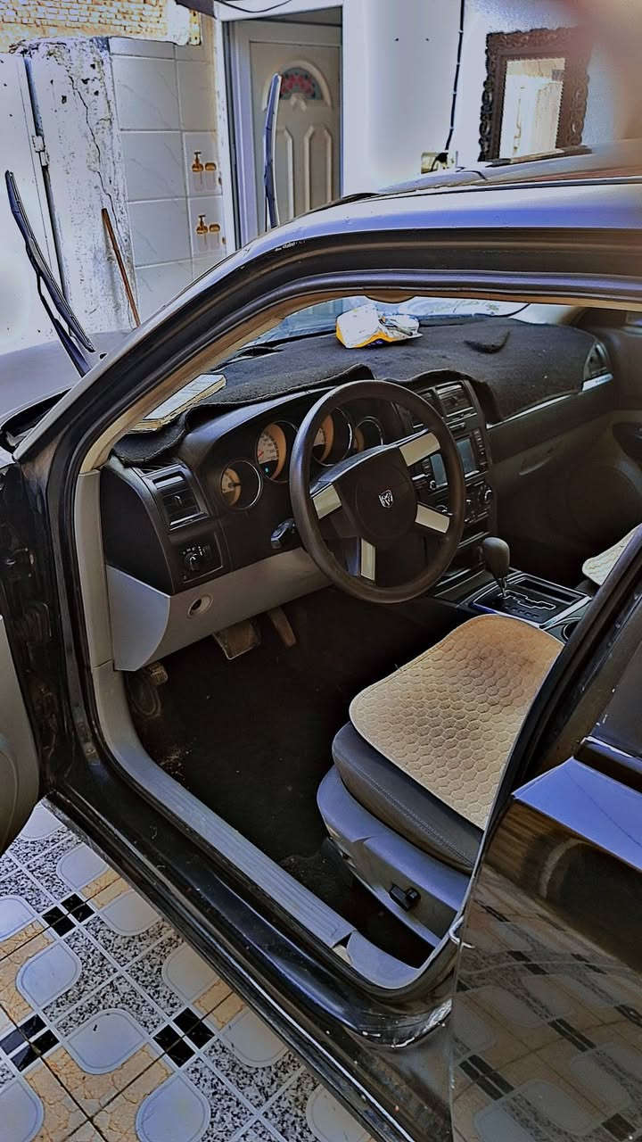 جارجر 2010كص جنطه سياره جديده محرك كير اكسل حداديه تيريد كله جديد وكله شغال سياره نص فول كشن ميمورني كهربائي تخم تاير جديد سيارته متؤمه رقم اربيل طبق الاصب وين متريد تطلع 
سعره 45 وبيه مجال *********** اتصل ماموجود على نت
