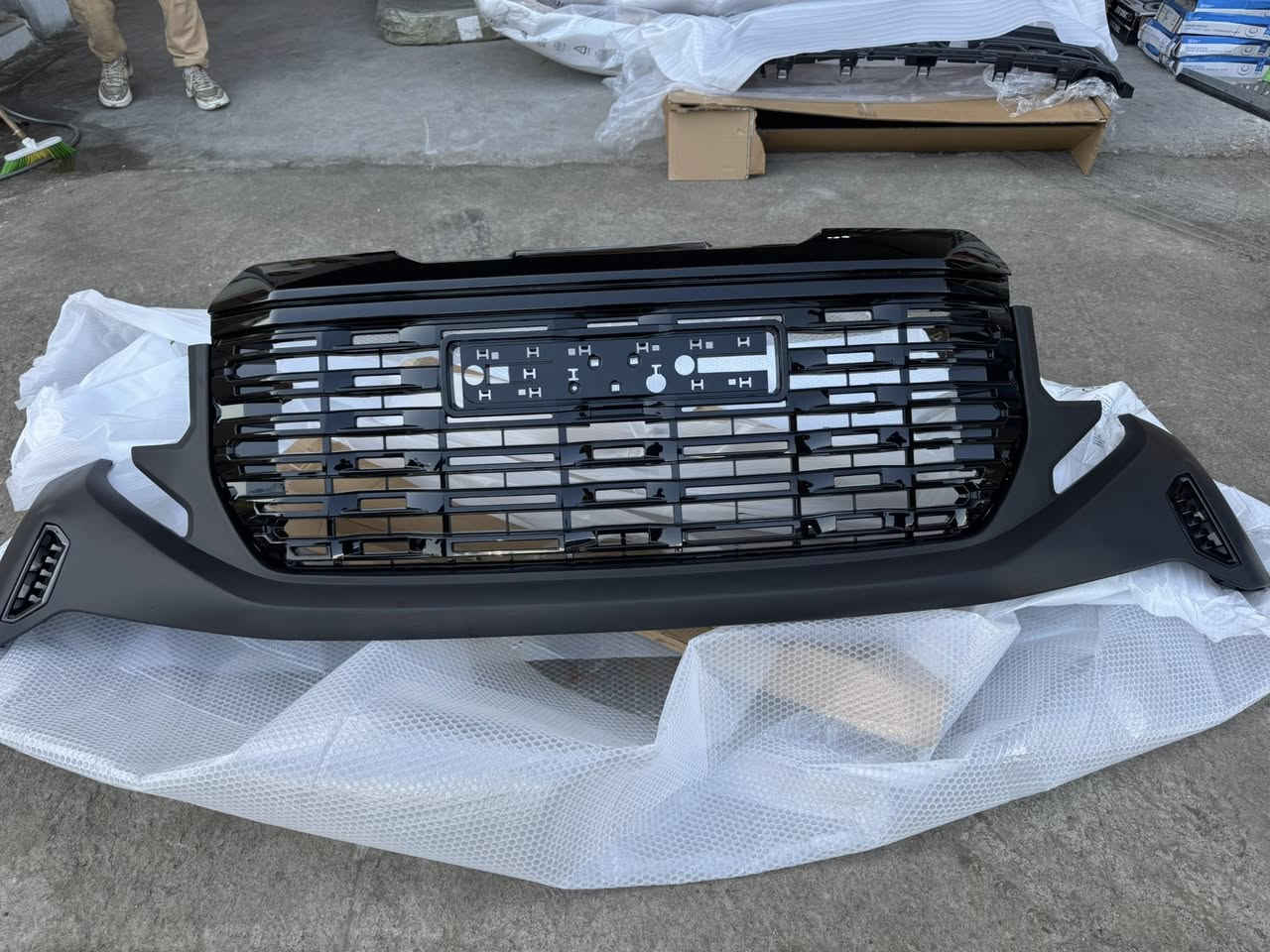 السلام عليكم متابعيننا 
متوفر لدى US Motors Iraq 🔥🔥
المستورد المباشر من المصانع الاصليه و الموزع الرئيسي لتجارة 
قطع غيار وكماليات وغراض بدي كل السيارات الأمريكية 🛑
سييرا ، سلفرادو ، رام ، F150 ، تاهو ، يوكن ، كاديلاك اسكاليد 💣
للتواصل مراسلة خاص الصفحة او الاتصال على الرقم التالي:
📞:***********
