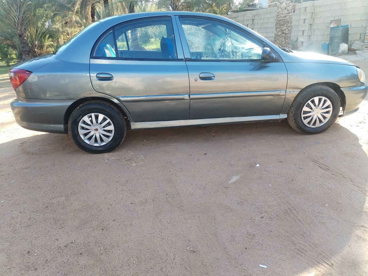 كيه ريو 2001 مصبوغه جماليه سعر 40 بيه مجال ***********
