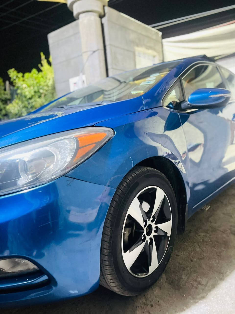 فورتي 15 جديده امريكي جاملغ خلفي بدون دواخل بغداد بسمي السعر 105 مكانها بغداد( ***********)
