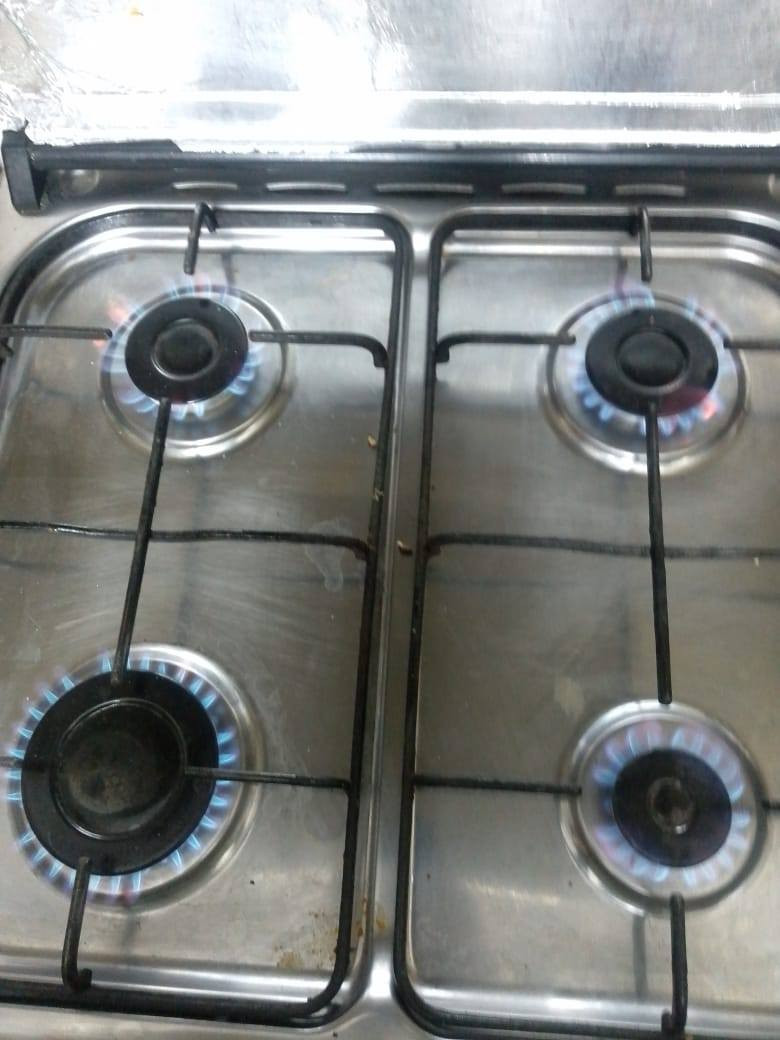 السلام عليكم 
طباخ.نضيف 👍
مصري 🇪🇬
مستعمل قليل 👍
السعر:80 
للستفسار وتواصل ***********
وبي مجال
