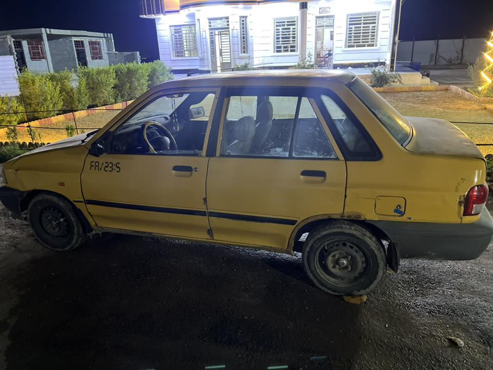 سلام عليكم سايبه للبيع موديل2012سياره حلوه ونضيفه تحويل ثاني يوم غرامات وهيئه عليه مكاني التاجي 24ابو عظام السعر 21 وبيهه مجال بسيط حك الجيه ***********
