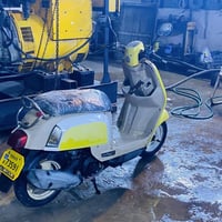 بوليس داخل كريمي دراجه حلوه وناعمه ماينسمع صوتها شعله معدل عداد سرعه و...