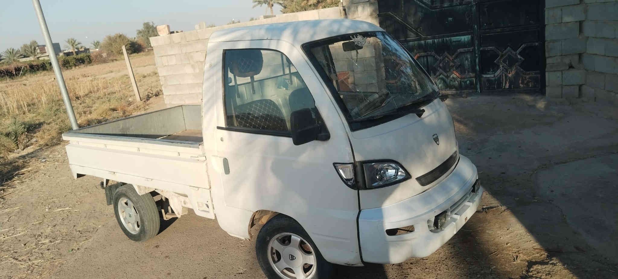 السلام عليكم// سيارة هايفي للبيع موديل ٢٠١١مكفوله  كير محرك كشر ابلادي شاصي كله شرط اوراق كامله اصليه السعر 21  وبيها مجال شراي يتصل وتدلل  للستفسار الاتصال عل الرقم خاص ما متواجد مكان الضلوعيه الحردانيه ***********
