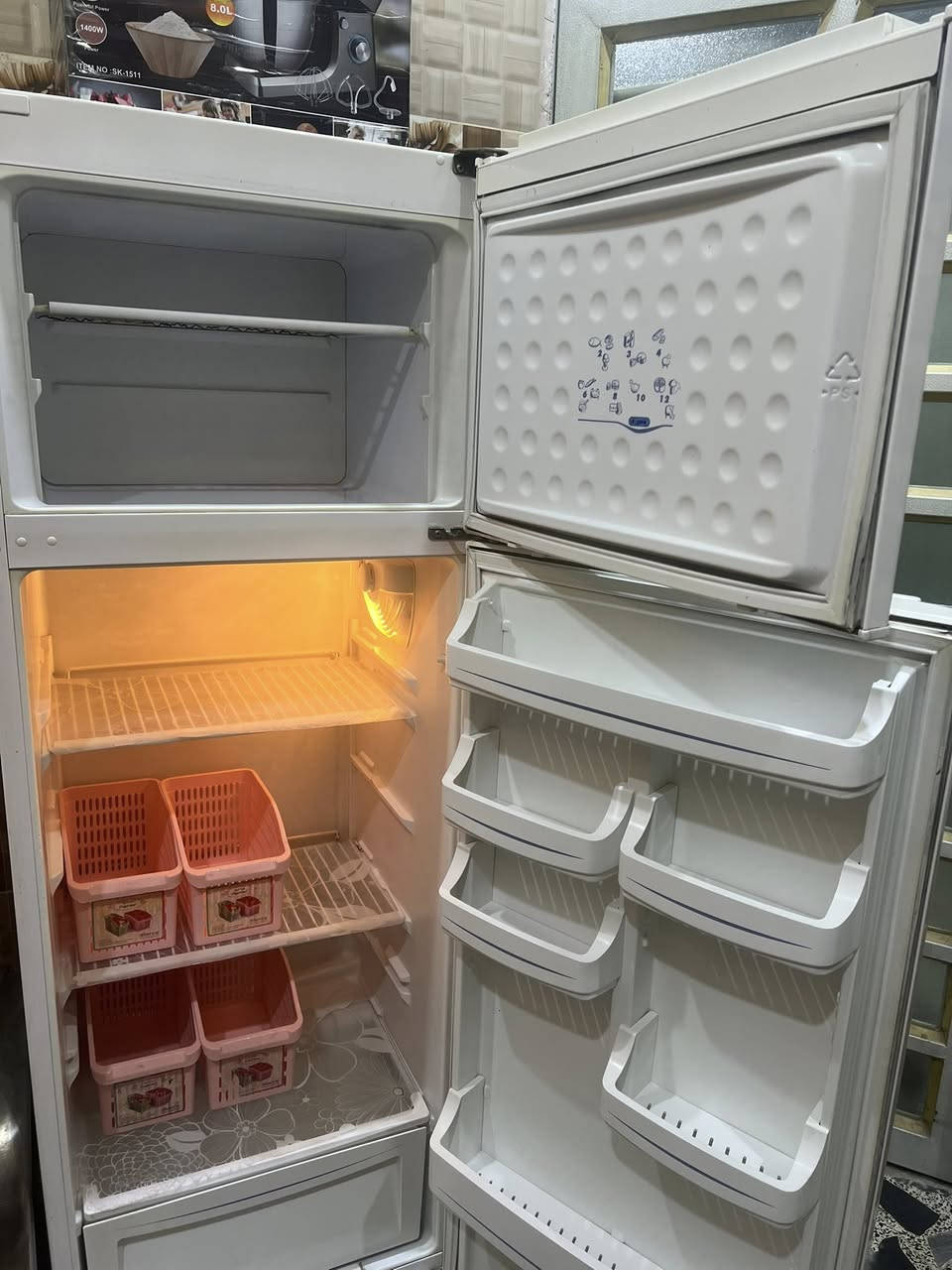 ثلاجه للبيع كامله هيه وسلاتها


**إذا كنت صاحب هذا الإعلان وتريد حذفه لأي سبب، رجاءا أرسل رسالة إلى الدعم الفني**