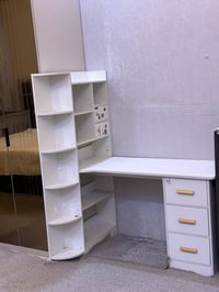 ميز وچربايه طفل وميز للبيع  نظاف كلش شوفة عينك (للتواصل 07710074030) ل...