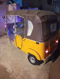 للبيع مديل 21 بيها ضربه خفيفه وره راجعه بارد كد شبر  المكينه غير الزنج...