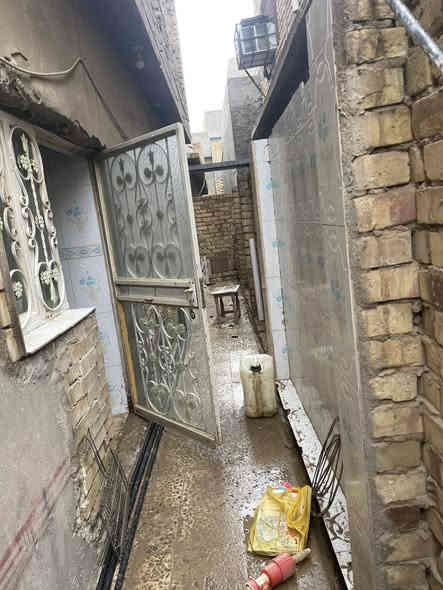 🏡 بيت للإيجار 

📍 الموقع: محيزم 4 – قريب على شارع ٨٠، من جهة شارع كربلاء.

📐 المساحة: 230 متر طابقين

🏠 المواصفات: 
• ثلاث غرف نوم
 •كراج واسع  
•هول 
• صالة 
• مطبخ 
•منور
• صحيات عدد 2 غربية وشرقية
 

📞 للاستفسار والاتصال:
‭0781 338 8328‬
رقم صاحب الدار
الايجار 450 الف وقابل للتفاوض
مكلفففف بالنشر
