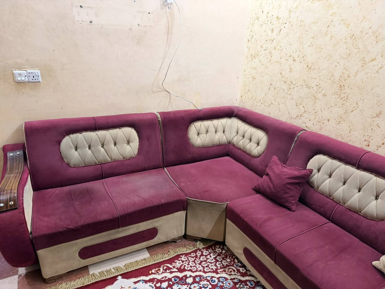 تخم ديوان الحالة جيد عنوان بغداد الشعب تجوه وحده يرادلها دك بسامير سعر ٥٥٠ الف تواصل 
***********
