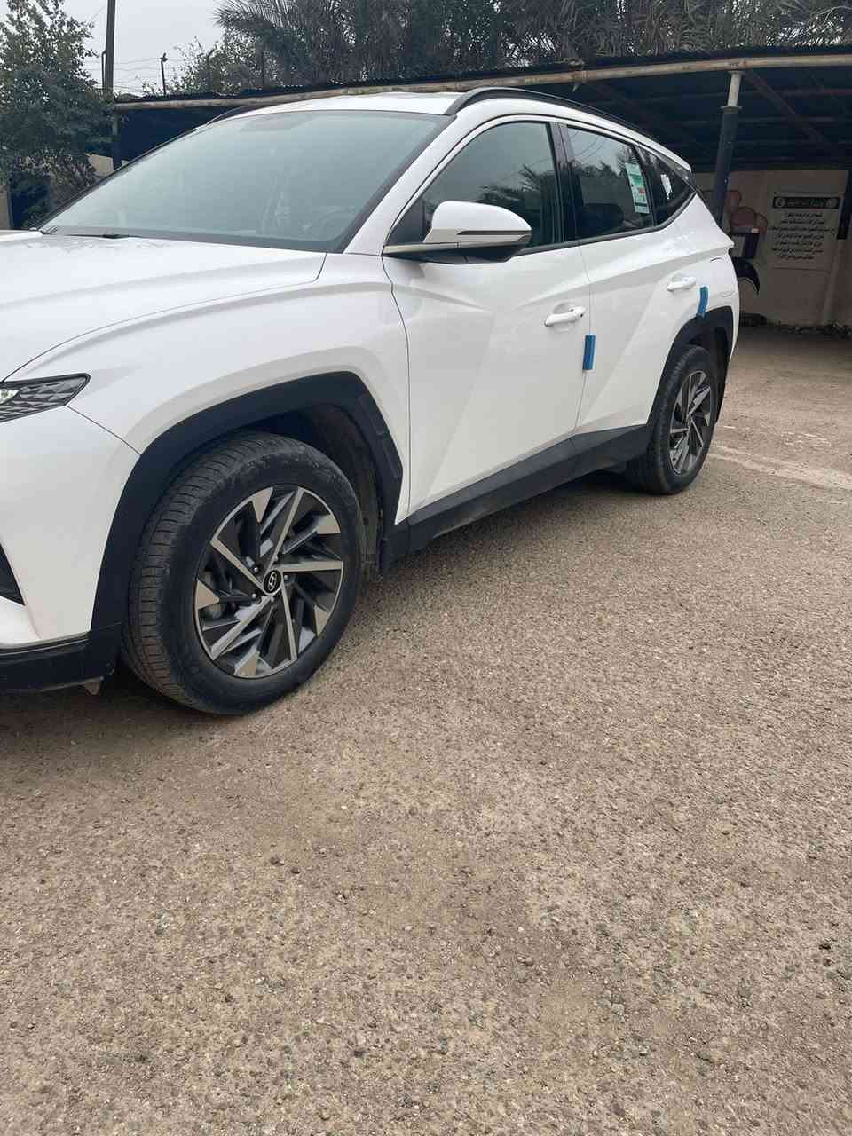 سلام عليكم توكسان 2024ماشية 18الف سيارة كفالة عامة السعر235 وبيها مجال كلش قليل مكانها حي الجامعة 
للأستفسار/***********
