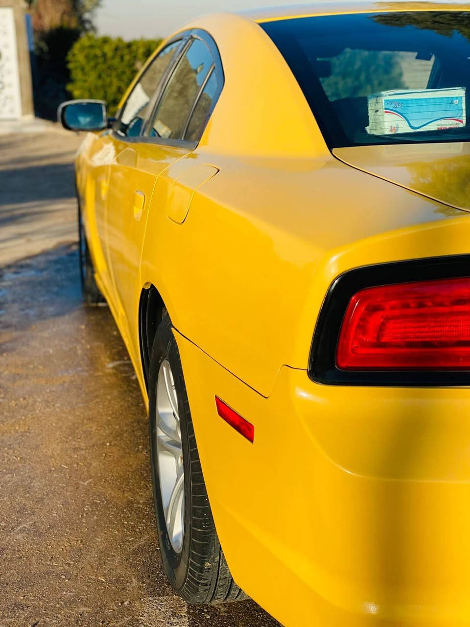 السلام عليكم 
#السعر145 وبيها مجال للشراي
جارجر موديل 2011 وارد كندي مكفوله  من الحادث بيها فتح براغي جاملغ وباب جهة السايق فقط
حداديه تبريد  تدفئه تخم تاير غرفه جديده   سياره جاهزه  رقم بغداد  مشروع وطني بأسمي 
للاستفسار الاتصال  على الرقم (***********)
