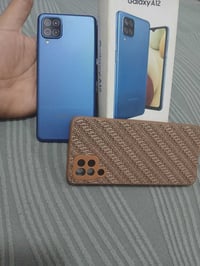 اي 12 بيع او مراوس حسب القناعه مكان بغداد 07831280863