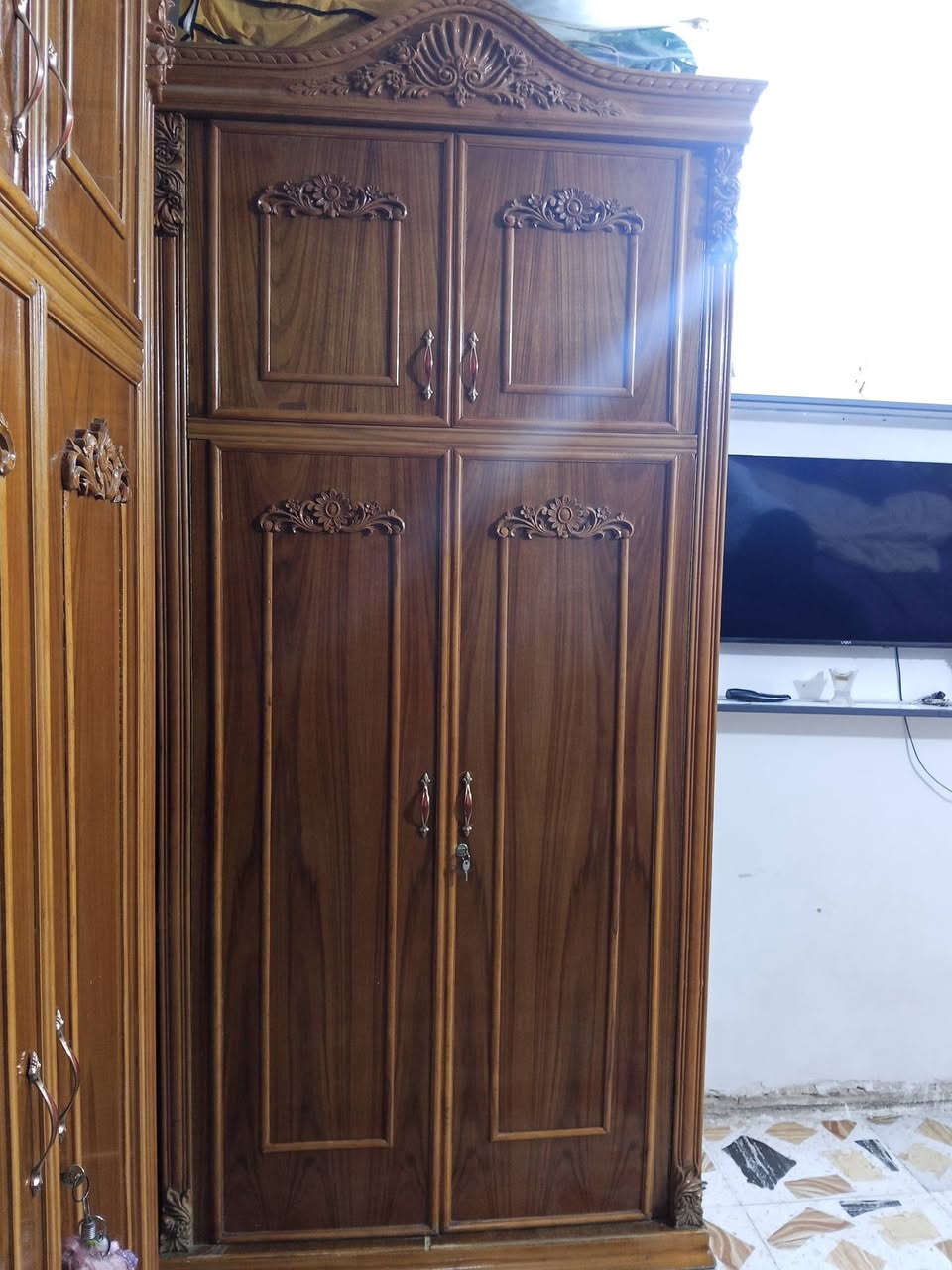 السلام عليكم كنتور طلاقتين تسكام درجة اولى للبيع ***********
