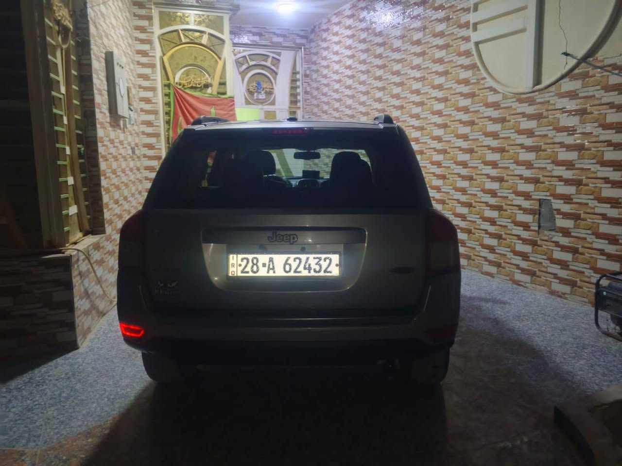 السلام عليكم جيب كومبارس
سياره محرك وكير تبريد جاهزه مابيه نقص
2017  بسمي بيه بنيد وجاملغ بيه طخات شوف العين السعر ب١١٢  وبيه مجال مكان ناصريه 
الشراي يتصل ب الرقم ***********
