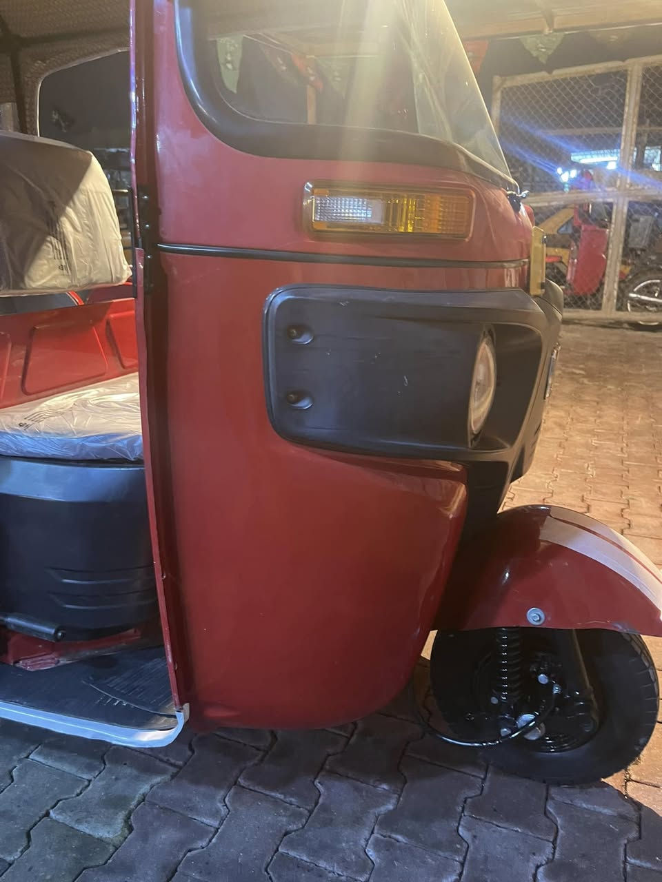 سلام عليكم تكتك البيع 22 شهر 8 مكفوله رقم سنويه 

‭٠٧٧٦ ٣٩٨ ٧٥٨٨‬
