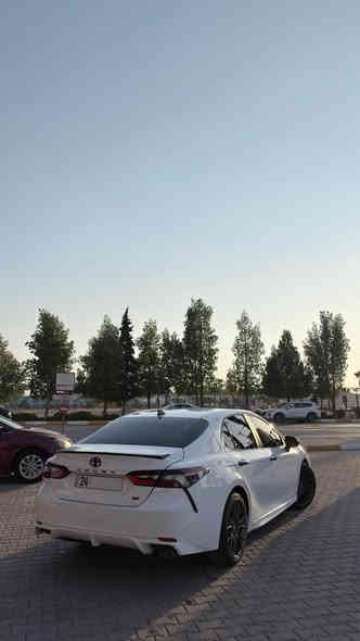 سلام عليكم
Camry 2023 SE GOLD EDITION Night Shade 
كامري 2023 Se گولد ايديشن نايت شيد 

سعر 223 ومجال للشراي 

السيارة ماشية 40 الف فقط 

بيها قطعتين وشويه صبغ (مأشر بالصور ) 
بدون دواخل بدون شواصي (ايرباك فقط ستيرن وتكمة )
جاملغ امامي مع جاملغ خلفي  بجم كبس (بدون حادث بالبجم )
راديترات وشواصي ودواخل كله بشرط

مواصفات
بصمة 
تشغيل عن بعد (شغال ) 
محافظة على المسار 
مانع اصطدام 
شفتات ستيرن 
لايت زينون
لايت اوتو
مناخين تبريد
وضعيات قياده
كشن سايق كهرباء  
شاشة 
ابل كار بلاي 
كشنات جلد 
تحكمات ستيرن
مثبت سرعة
وباقي مواصفات الكامري المعروفة 

رقم تلفون 
***********
*********** دهوك
