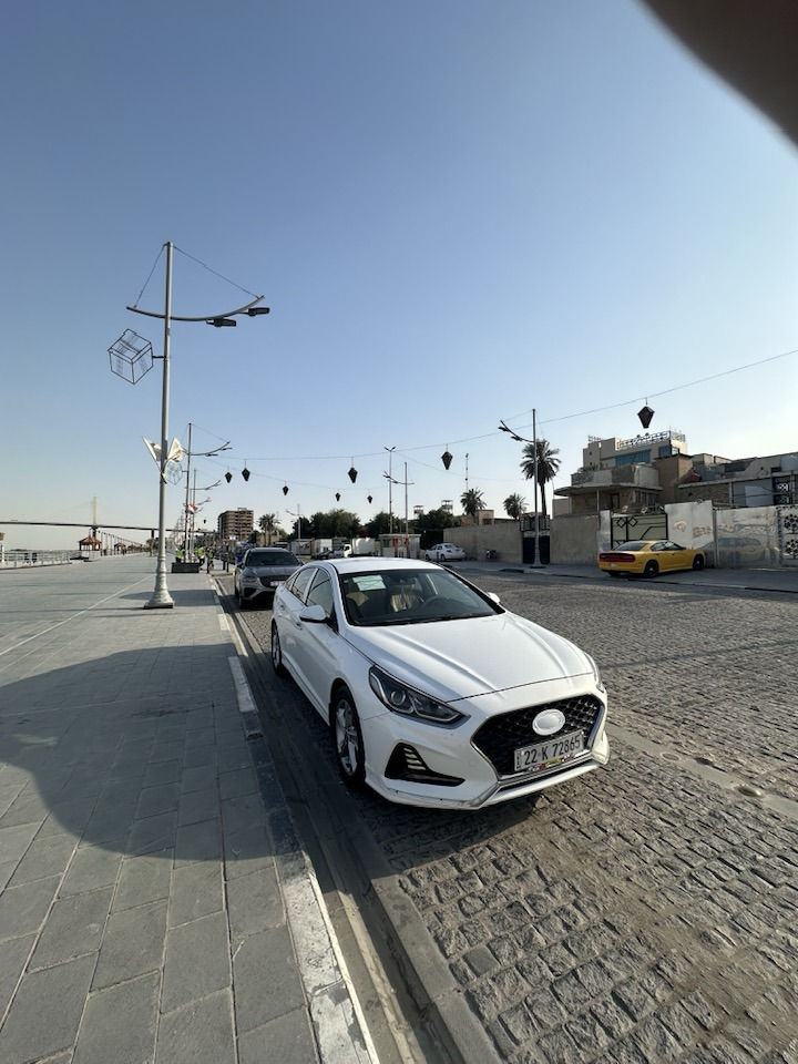 السلام عليكم 
سوناتا 2021 للبيع مكفوله محرك 2000 دوش 
فول مواصفات عدا الفتحه وارد كوري 
الموصفات :
بصمه 
تبريد قطعتين 
ترحيب عند الاقتراب
مري شفط
كشنات كهربائيه جلد تدفئه تبريد 
ستيرن تدفئه تبريد 
سايد بريك دكمه
نظام ECO
كامره تسجيل خلفيه 
تحكم في الاناره الخارجيه 
مانع انزلاق
صندوق ذكي 
السياره جديده ماتصرف عليه ربع 

السعر خاص
الرقم:***********
متواجد على الواتساب 
اتصل وبلخدمه
