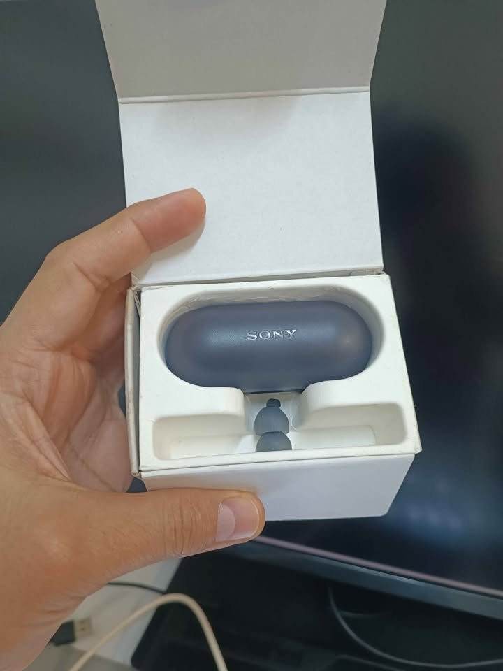 Sony WF-C500
ايربود سوني اصلي بحالة جيدة
كان فيه واير مقطوع ولحمته
الصوت رهيب كما هو معروف من شركة سوني بغداد, العراق


**إذا كنت صاحب هذا الإعلان وتريد حذفه لأي سبب، رجاءا أرسل رسالة إلى الدعم الفني**