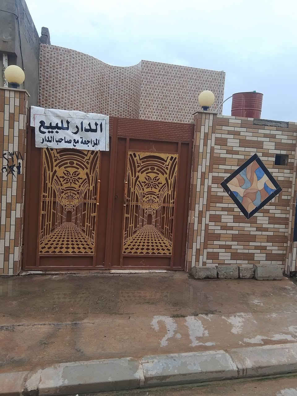 بيت للبيع (100 متر)باص ملك صرف في الموصل حي المأمون قرب المركزي الصحي (المأمون)
واجهت البيت 5
والعمق 20
السعر 20
رقم الاهاتف
الكورك***********
الاسيا ***********
