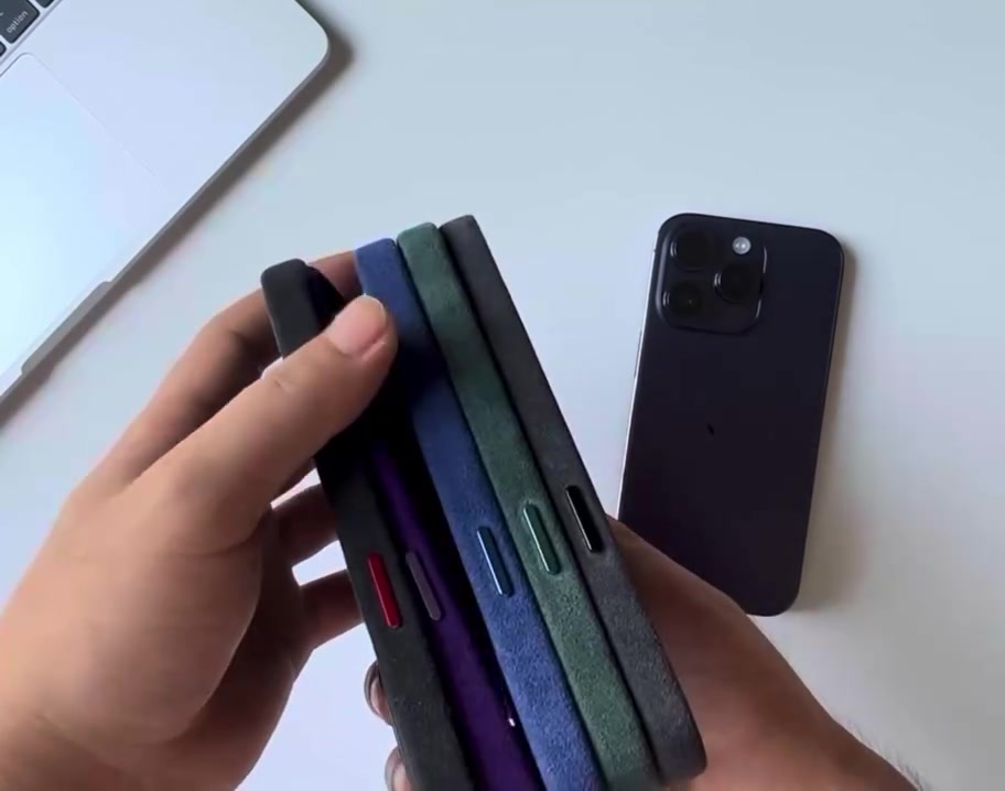 📱غلاف أصلي ماركة YMW Alcantara وارد أوروبي جديد

لعشاق الفخامة والجودة، يتوفر كفر YMW Alcantara بتصميم راقٍ وخامات ممتازة، يجمع بين الحماية والأناقة.

☑️ متوفر لـ iPhone 16 Pro Max

✨ المميزات:

🔸 خامة Alcantara الكانتارا الفاخرة بملمس ناعم ومقاومة 
      للانزلاق
🔸 إطار معدني لحماية عدسات الكاميرا

🔹 أزرار معدنية عالية الجودة باستجابة دقيقة
🔹 بطانة داخلية ناعمة لحماية الهاتف من الخدوش

🔸 تصميم نحيف وأنيق مع حماية ممتازة للحواف والزوايا

للاستفسار راسلني 📩
متوفر توصيل 🚚
 
#YMW #Alcantara #iPhone16ProMax #iPhoneCase #LuxuryCase #Apple #PremiumCase #كفر_ايفون #غلاف_ايفون #اكسسوارات_ايفون #العراق #بغداد


**إذا كنت صاحب هذا الإعلان وتريد حذفه لأي سبب، رجاءا أرسل رسالة إلى الدعم الفني**