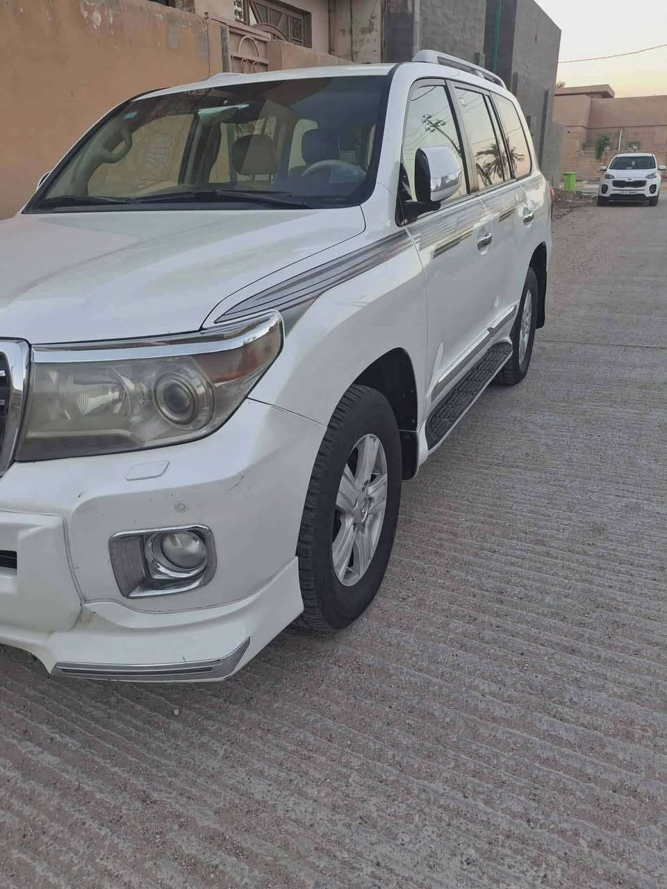 لاندكروز ١٢ بغداد مكانها الصويره بيها ٣ قطع رش بدون صبغ مجدده سعرها ٣٣٠ للاتصال
***********
