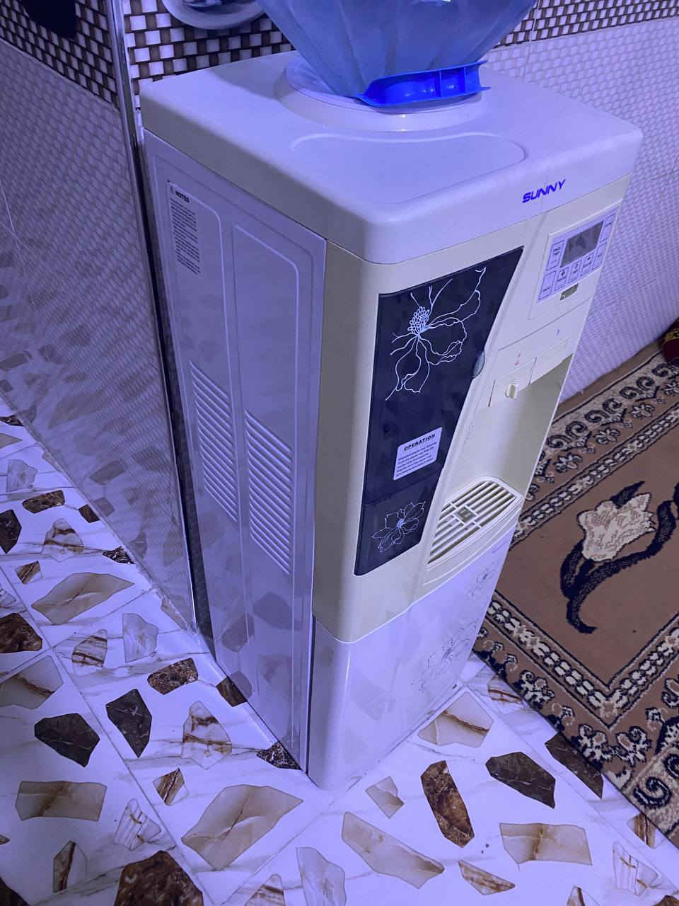 عليكم براد البيع شغال كل عيب مابيه نضافه فول مكان كركوك حي العسكري شركت طارق والسعر 55وبيه مجال وتصل على هاذه الرقه ***********
