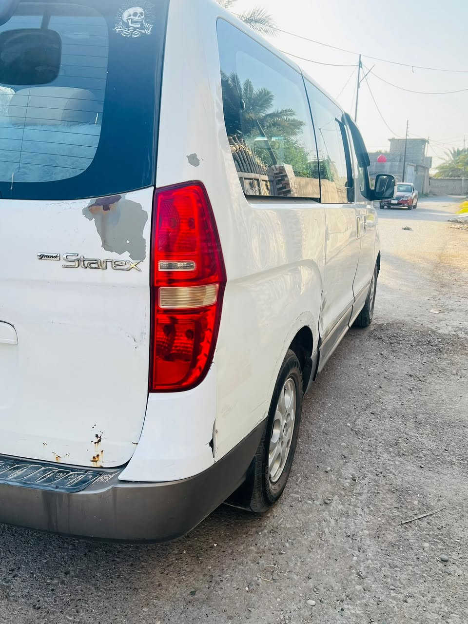 اسلام عليكم 
11 مفتوح ب 140 وبيهه مجال للطيبين 
بيهه طخات خفيفه بل صفحة مبدله جنطه فقط سياره مابيهه بارد  مكينه خير من الله تبريد ثلج 
***********
