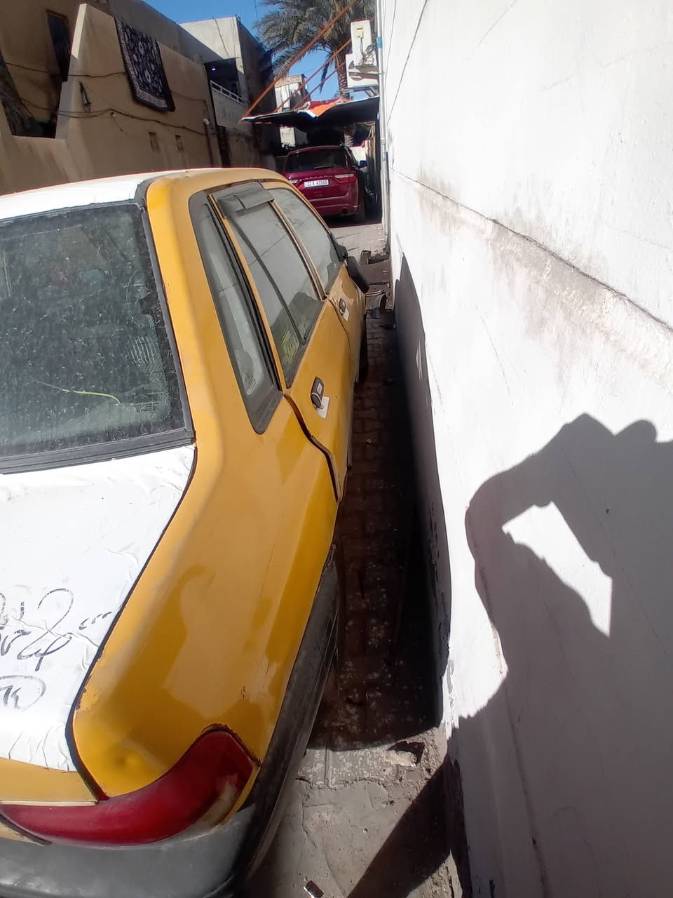 سلام وعليكم السياره ٢٠١١ تحويل مكينه مكفوله بس الكير مالته يراداله عينه وصينية رقم انكليزي  السعر ١٨ وبيه مجال رقم ***********
