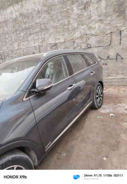 كيا سورنتو ٢٠١٦ خليجي فول موصفات استيراد خاص  سونار مرفق
المحرك 3500 6 سلندر نو 
كير 8 سرعات.بنوراما فور ويل  
مفتاح التشغيل بصمه          
فتح الصندوق كهرباء 
جامات 4 اوتو صعود نزول
‏AIRBAG عدد 2
قبضات ابواب المنيوم.                           
لايت زينون 4 عدسات + LED 
كشافات زينون                                      
مقود جلد حياكة 
مثبت سرعة
المودات والاوامر الصوتية.                      
فحص نظام السيارة
عدد المقاعد 7 
مقاعد امامية كهرباء                              
مقاعد جلد 
بردات ابواب خلفية 
كامرات عدد4                                    
حساسات امامية 
حساسات خلفية 
3 قطع تبريد 
نقطة نزول منحدرات.                            
نظام مانع تزحلق 
‏ABS                     
اشاير بالمري والمري شفط
مخرج AUX
حساس اطارات
مخرج USB
‏BIuetooth
مخرج منفذ الطاقة عدد 3                     
عدد حاملات اكواب 8
درايف مود 
‏( comfort - eco- sport -smart
‏‎‏‎‏بصمة تشغيل                                                               
تحويل ثاني يوم  
مكان السياره بغداد
السعر ١٨٥ورقه 
***********
