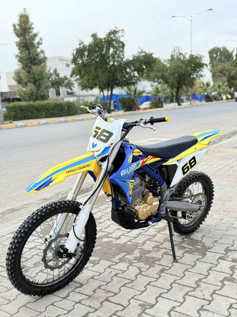 RMZ موديل 2025
دراجه جديد جديد ماشالله 

كلا بلاد وضع شركه برغي مامفتوح بشرط

محرك بشرط كير بشرط دراجه جديد 

موجود بل معرض محمدو انس

رقم موبايل ***********

***********
