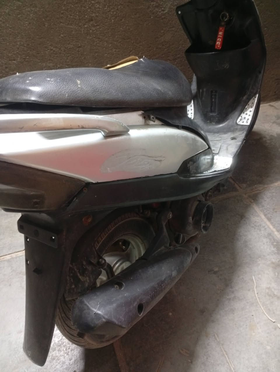 سلام عليكم دراجه ماكس بوشه 55
كلجات رياضي إصليات نكر الدراجه شوكت ما تريد كفرات تعبانات سعر 350 وبيه مجال تواصل ***********
