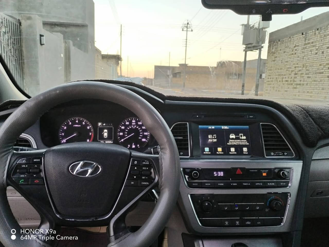 سلام عليكم سوناتا 2017تحويل ثاني يوم سياره نص فول شاشه كبيره كفاله من التبديل بعض الخدوش صفحه السايق مكينه 2400 معليله كازكت من التنقيص والدوانص السعر 118 وبيها مجال***********
