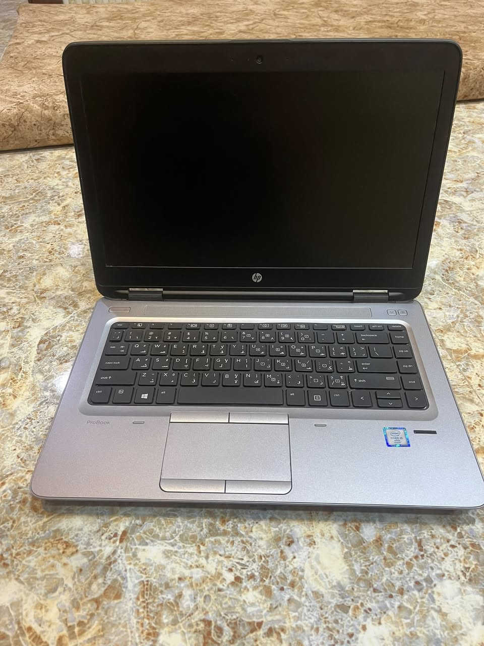 السلام عليكم ورحمة الله وبركاته 
حاسبة hp للبيع نظافتها فول 
ترهم للدراسة وللأعمال المكتبية 
السعر ع الخاص


**إذا كنت صاحب هذا الإعلان وتريد حذفه لأي سبب، رجاءا أرسل رسالة إلى الدعم الفني**