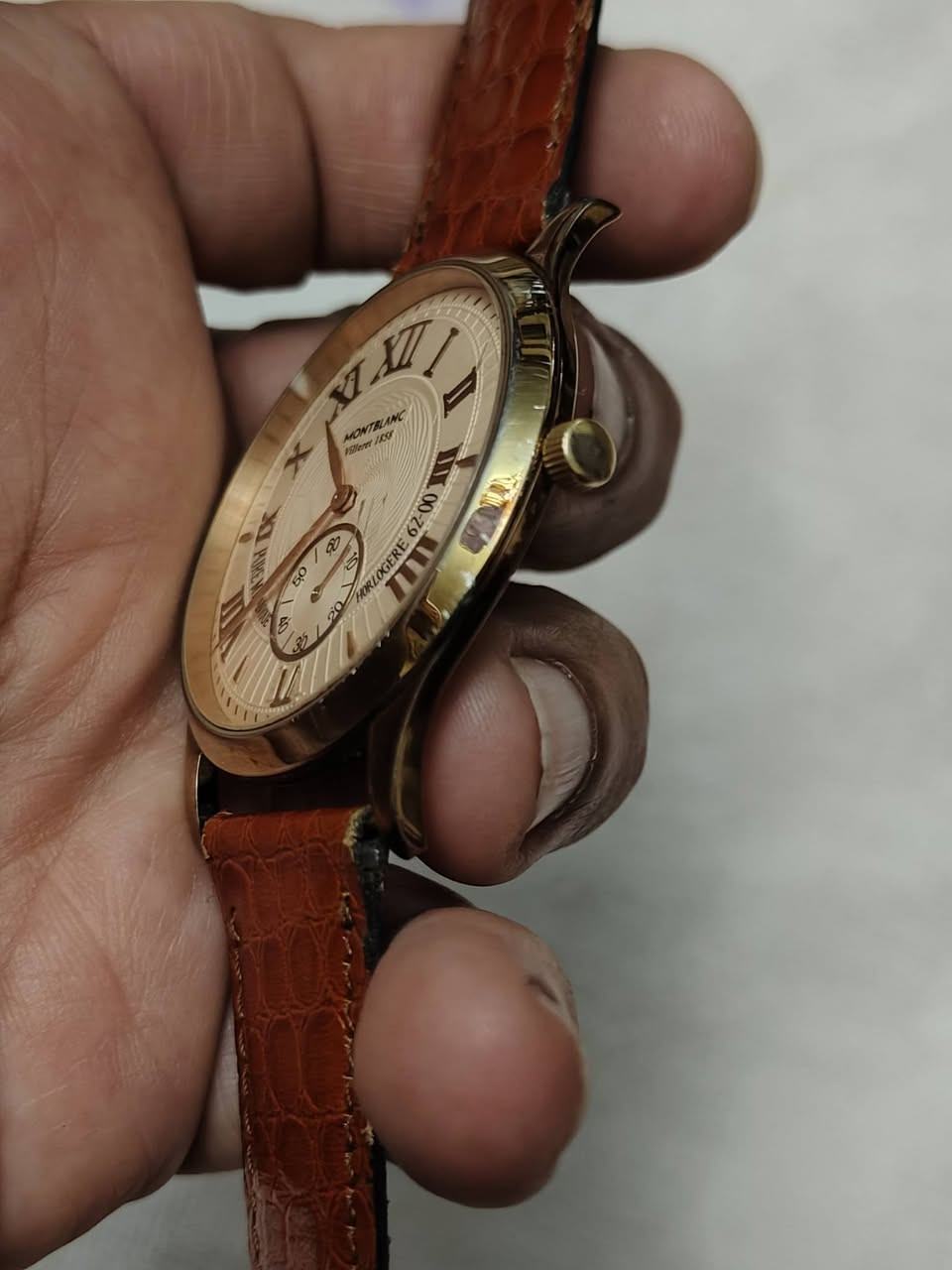 مونت بلانك ملو حاله ممتازه فرست هاي كوبي ت01270056500


**إذا كنت صاحب هذا الإعلان وتريد حذفه لأي سبب، رجاءا أرسل رسالة إلى الدعم الفني**