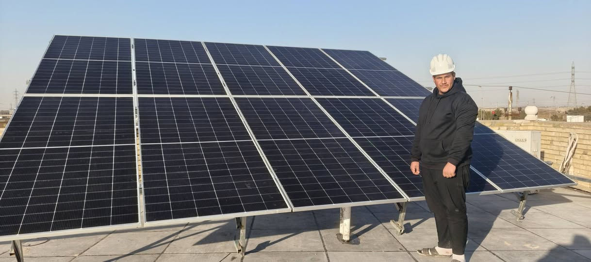 على بركة الله تم تنصيب منظومة طاقة شمسية بأشراف كادر هندسي مختص في الطاقة المتجددة محافظة واسط  ناحية سيد الشهداء المزرعه الاخ رسول الشمري    بقدرة 20
بطارية SRNE حجم 16k
انفيرتر Growatt حجم 6k

 امبير ليلي نهاري مكونات المنظومة 
الواح لونجي عدد 10

مستعدون لتجهيز و تنصيب منضومات الطاقة الشمسية
جودة في العمل وكفاءة النظام وصحة الحسابات  

:
✅ضمان الألواح  15 سنة 
✅ضمان البطارية 🔋 5 سنوات (البطارية ليثيوم )
✅ضمان الانفيرتر 2 سنة 
يوجد لدينا نظام النقد
ويوجد نظام أقساط 

احجز منظومتك ويانا  
__________________
للأستفسار موقعنا واسط قضاء العزيزية مقابل مركز الشرطة 
م مهند الشمري ***********
***********
النور لمشاريع الطاقة الشمسية 
مدينة العزيزية
مكتب النور لمشاريع الطاقة الشمسية
