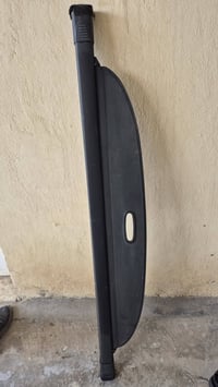 للبيع برده خلفيه لتوكسان جدا نظيفه مامستعمله ماخذهابورقه واريدها ب 100...