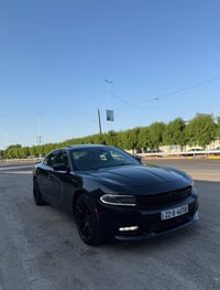 دوج جارجر 2016 sxt plus فول مواصفات 1/1 (وارد كندي كلين تايتل) ماشيه 7...