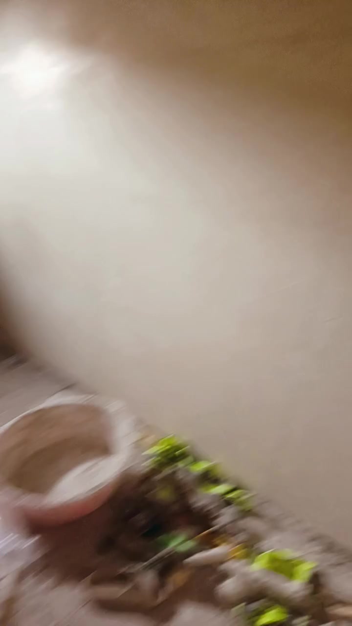 السلام عليكم خلفه سيراميك وبورسلين الواح مكاني جسر ديالى ***********
