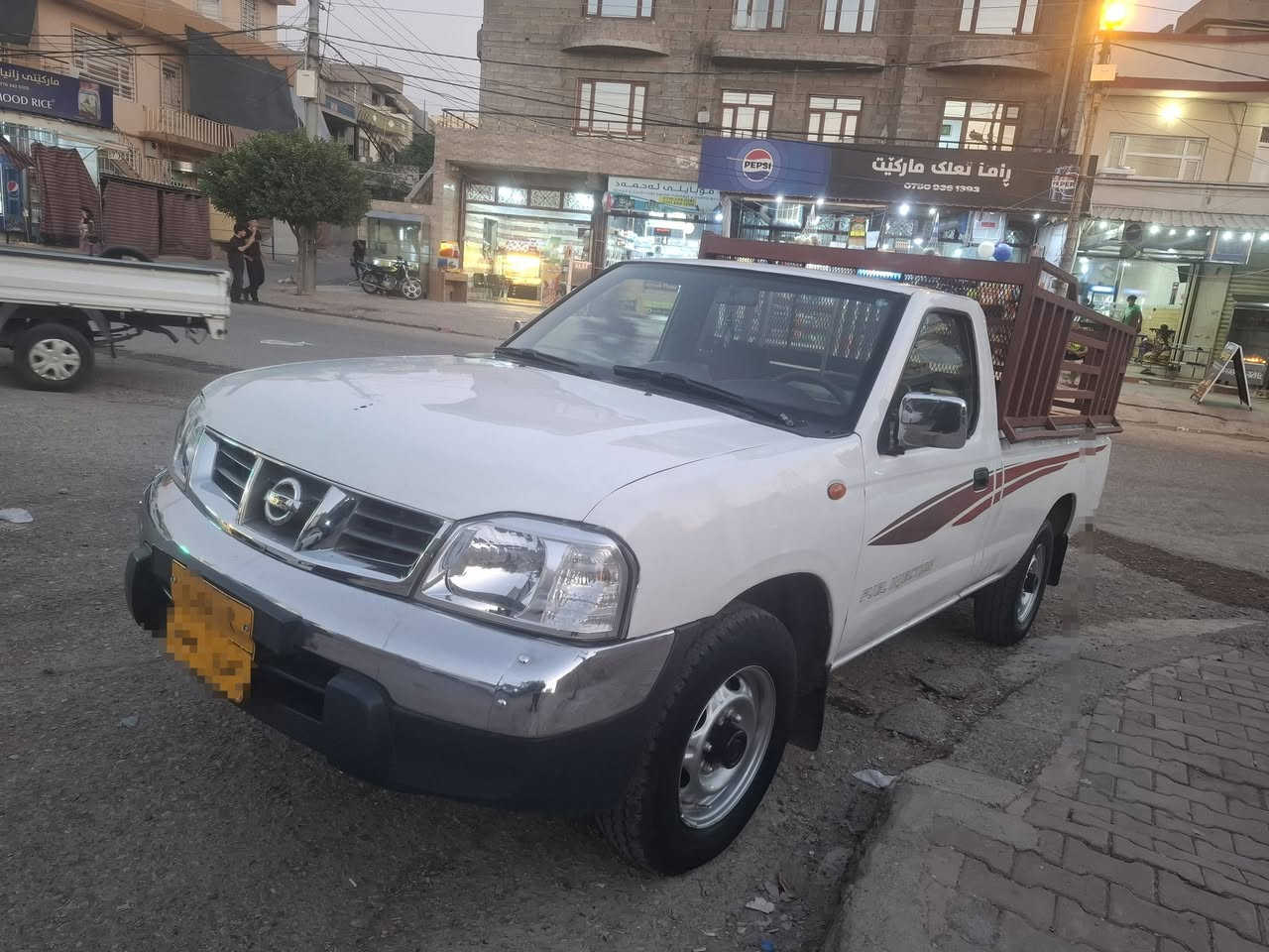 سڵاوبەڕێزان نیسان تاک بۆفرۆشت 5قولاپ ڕەقەم سلێمانی 4پارچەی پەم پە بۆجوانی زۆر پاکە هەربەڕێزک مشتەریە پەیوەندی بکات ***********
