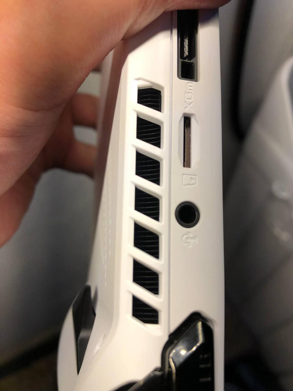 السلام عليكم شباب متوفر نضافة لوووك 

Rog ally z1 

512 g

16g ram

الجهاز نضافه ٩٦ بلمية 
كامل مع كل ملحقاته الاصلية 
معالج z1 
مكاني بغداد السعر خاص او واتساب ***********
