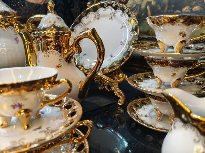 "Exquisite 41-piece Japanese tea and pastry set, a classic masterpiece."


**إذا كنت صاحب هذا الإعلان وتريد حذفه لأي سبب، رجاءا أرسل رسالة إلى الدعم الفني**